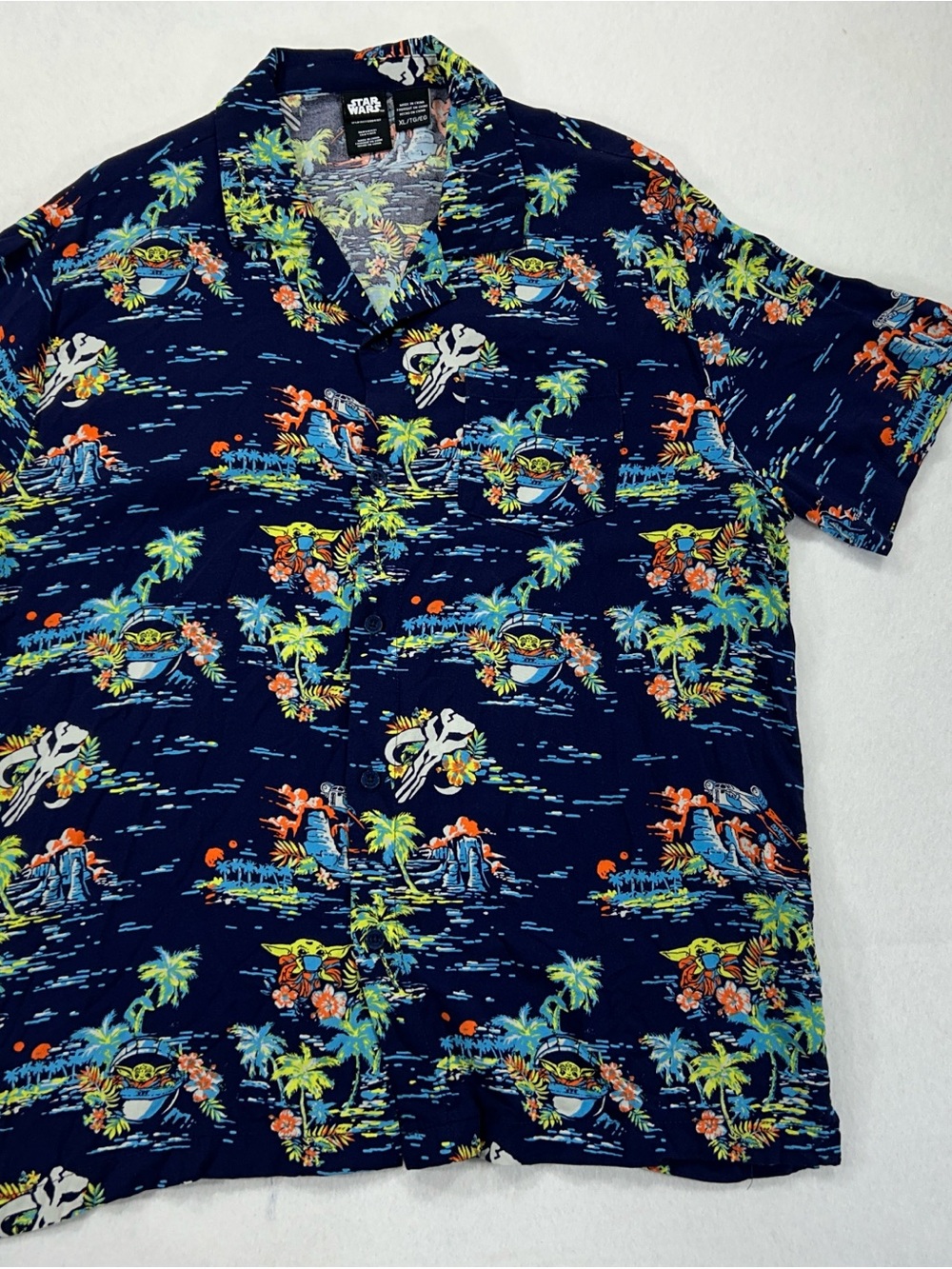 Star Wars Men’s XL Tropical Baby Yoda Button Front Shirt Short Sleeve Blue Relax